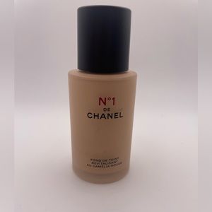 Chanel No 1 foundation in the shade B20